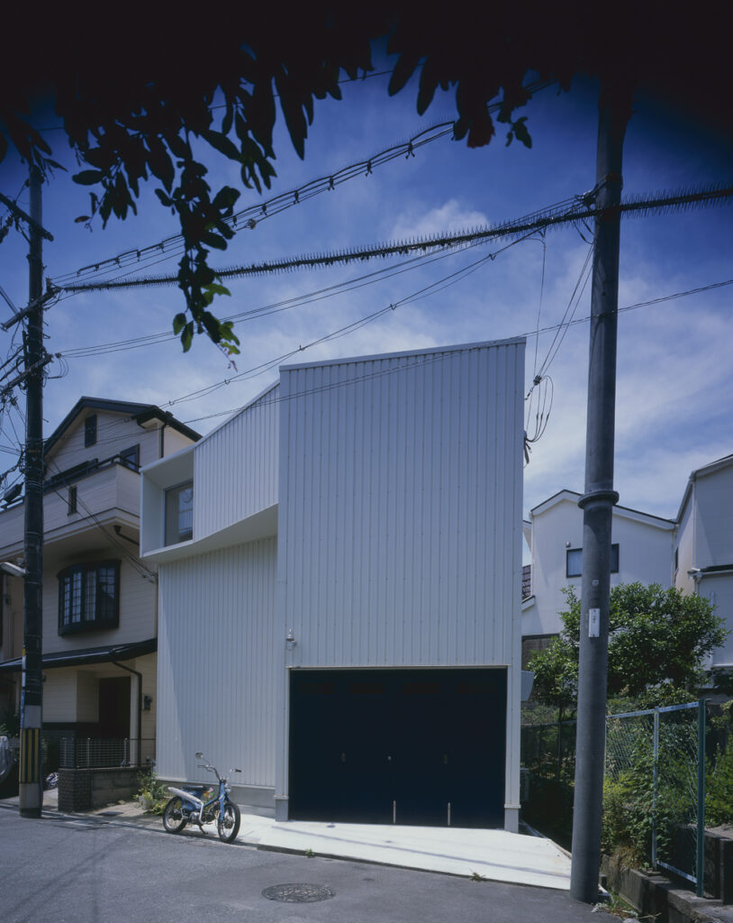 吹田・尺谷のガレージハウス