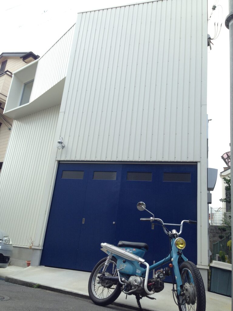 吹田・尺谷のガレージハウス